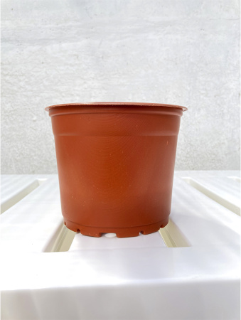 Горшок для рассады круглый формованный 2.3л, ø 17см, высота 13.5см.