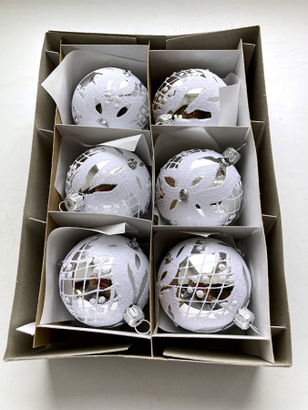 Набор шаров пластик. декор №7 разные цвета, 6см /  8см / 10см Шар пластиковый декорированный