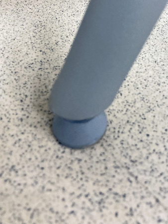 Стол круглый Teori серый