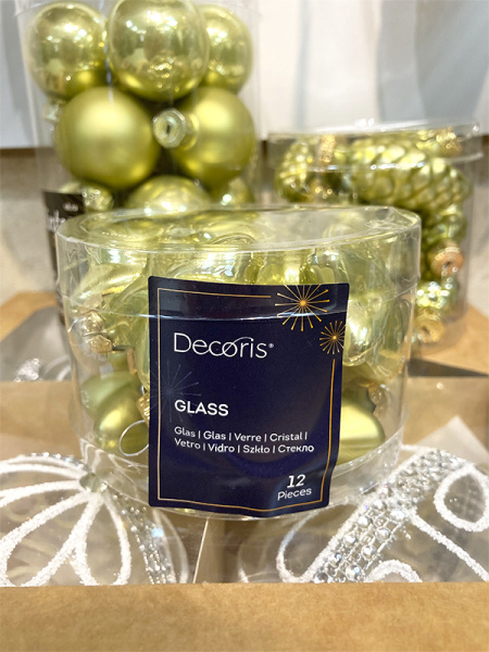 Набор стекл. елочных игрушек "Звезды" 4.5 см нежно-оливковый mix, 12 шт