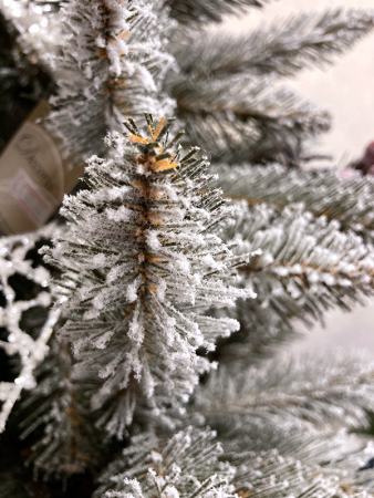 Елка "Ариозо", эффект инея