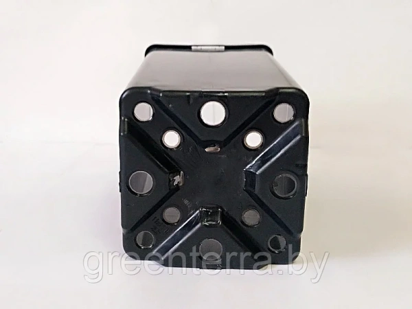 Высокий горшок для роз 2л, 11*11*21.5см.