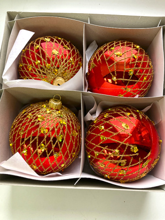 Шар пластиковый декорированный