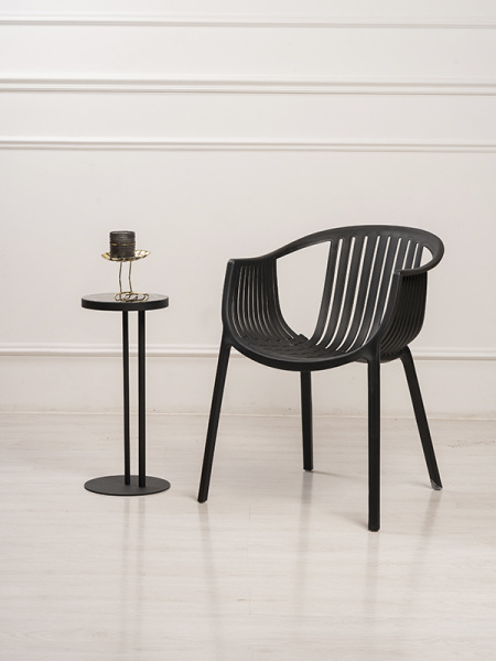 Стул ESCALATE чёрный