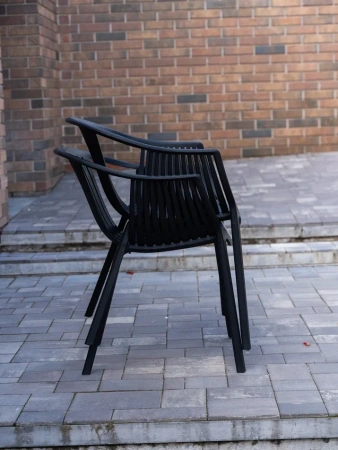 Стул ESCALATE чёрный