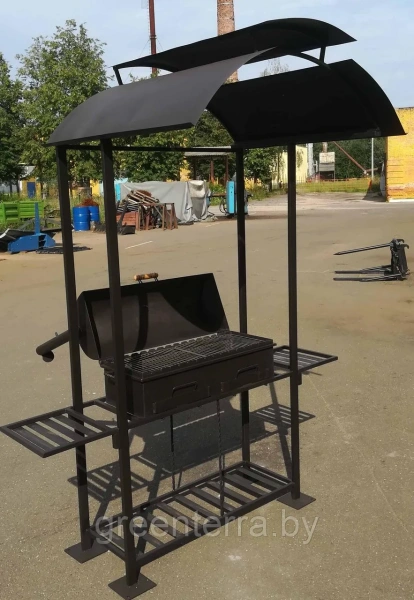 Кованый мангал с крышей "Кастель"