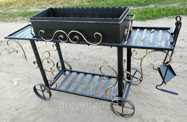 Кованый мангал "Лаки"