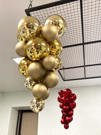 Украшение для больших ёлок "Гроздь из разных шаров" 50 см