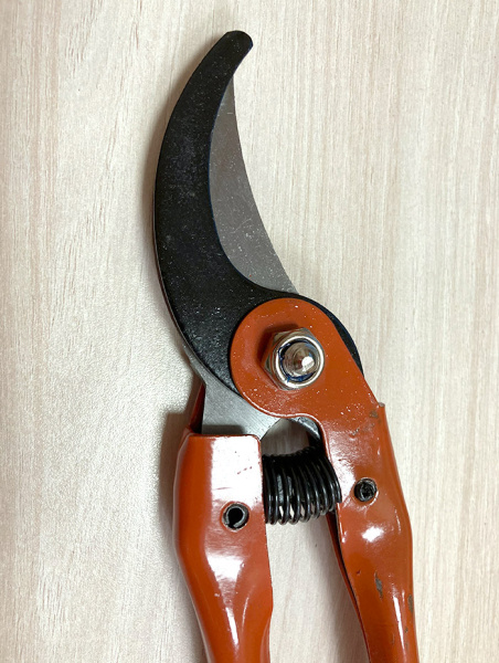 Садовый секатор А9260