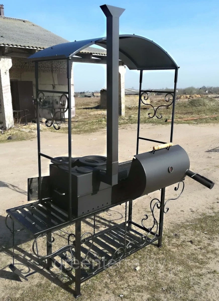 Кованый мангал-гриль с крышей "Алькасар"