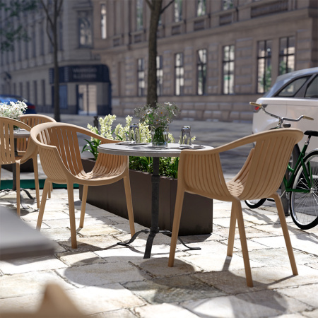 Стул ESCALATE бежевый