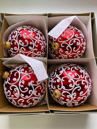 Шар пластиковый декорированный