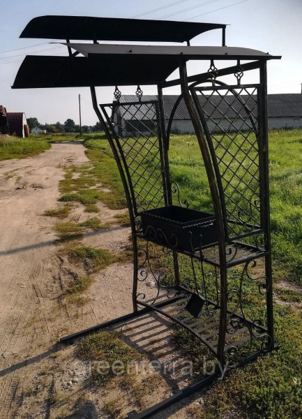 Кованый мангал с крышей "Глэмис"