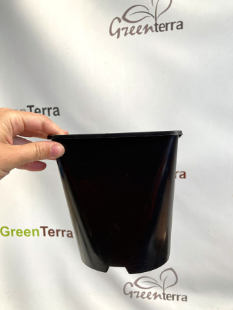 Горшок для рассады квадратный 14*14*14 см (2 л) литой, круглое дно