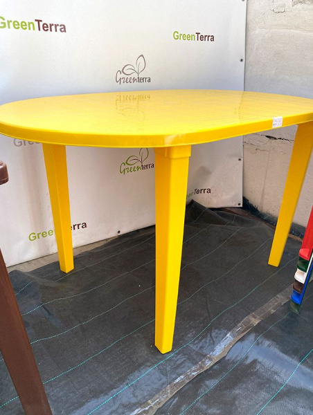 Стол овальный пластмассовый [130-0021]