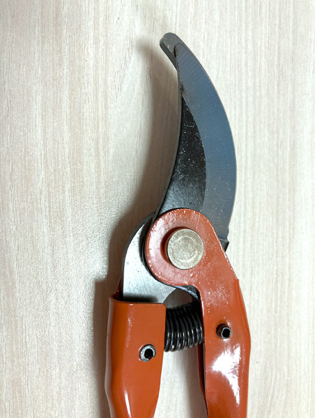 Садовый секатор А9260