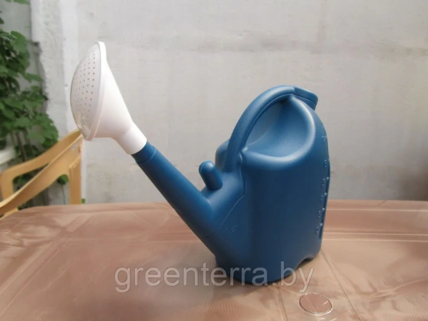 Лейка садовая на 7 литров