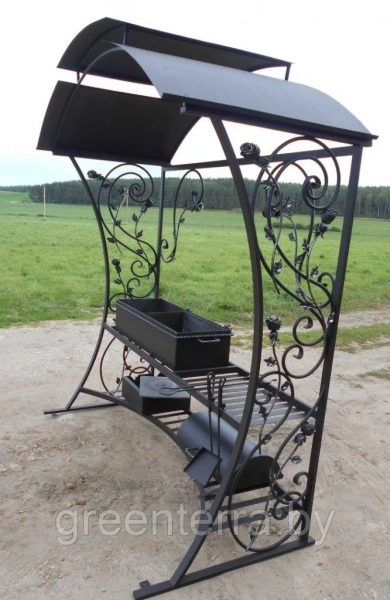 Кованый мангал с крышей "Мальборк"