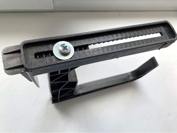 Крепление для балконного ящика графитовое