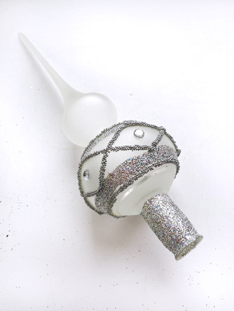 Верхушка стеклянная на елку, декорированная