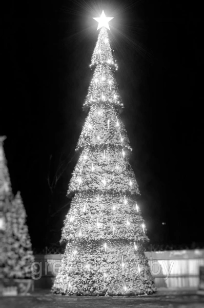 Ель искусственная сегментная "Сибирская" Ель искусственная сегментная "Сибирская"