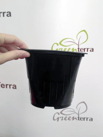 Горшок для рассады квадратный формованный 1.5 л, 13*13*13 см