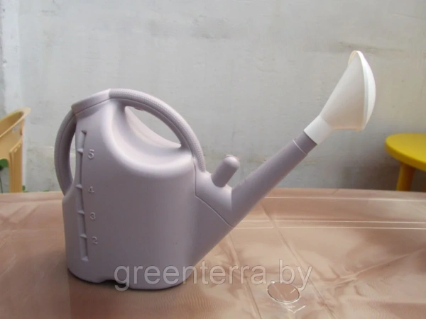 Лейка садовая на 5 литров Лейка садовая на 5 литров