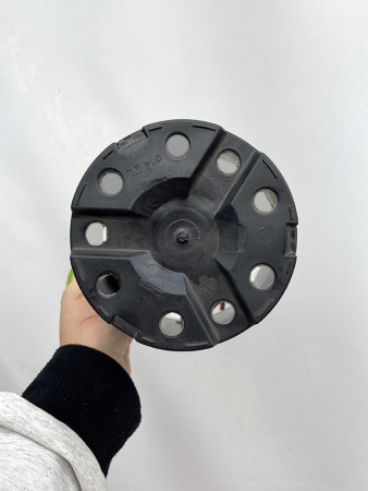 Высокий горшок для роз 2л, ø 14см, высота 18см.