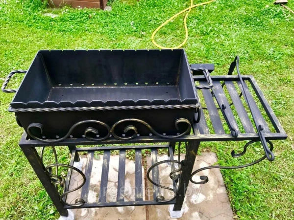 Кованый мангал "Гамбург"