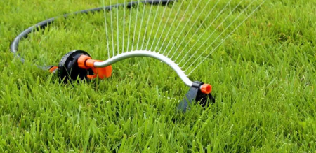 Ороситель-площадка маятниковая Bradas