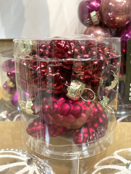 Набор стекл. елочных игрушек "Шишки" 6 см бордовый mix, 12 шт