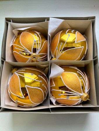 Набор шаров пластик. декор №5 разные цвета, 6см / 8см / 10см Шар пластиковый декорированный