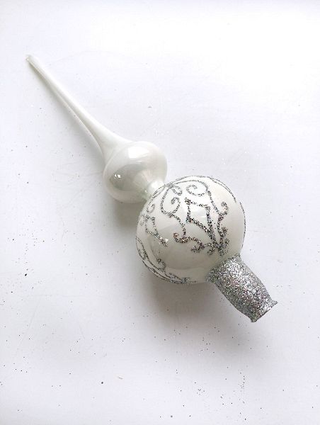 Стеклянная верхушка "Белая с серебристым узором" Верхушка стеклянная на елку, декорированная "Белая с серебристым узором"