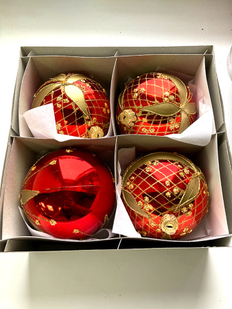 Набор шаров пластик. декор №6 разные цвета, 6см / 8см / 10см Шар пластиковый декорированный