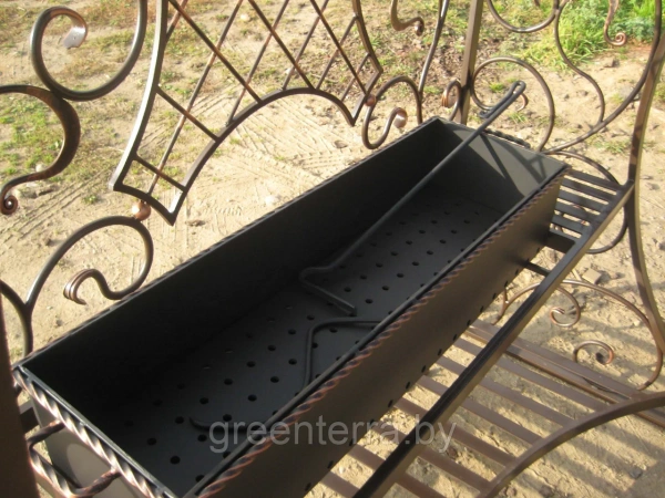 Кованый мангал с крышей "Варвик"