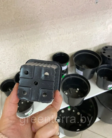 Горшок для рассады квадратный формованный 0.2 л, 7*7*6.5 см.