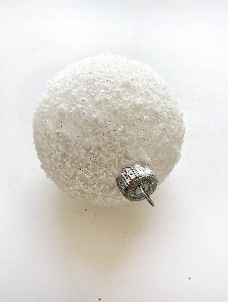 Шары пластиковые, парча белый снег В19/1 Шары пластиковые, парча белый снег