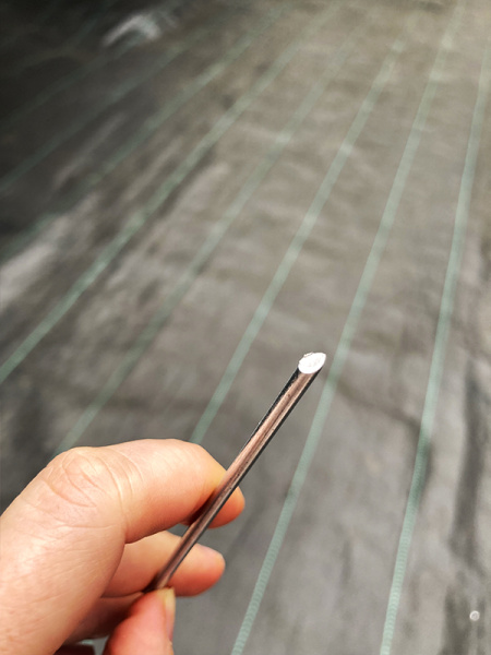 Скоба (шпилька) для крепления агротканей и спанбонда