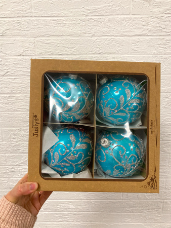 Набор шаров пластик. декор №4 разные цвета, 6см / 8см / 10см Шар пластиковый декорированный