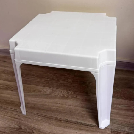 Столик для шезлонга