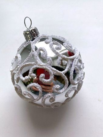 Шар пластиковый декорированный