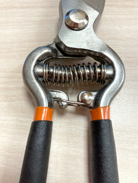  Садовый секатор BRADAS KT-RG1009