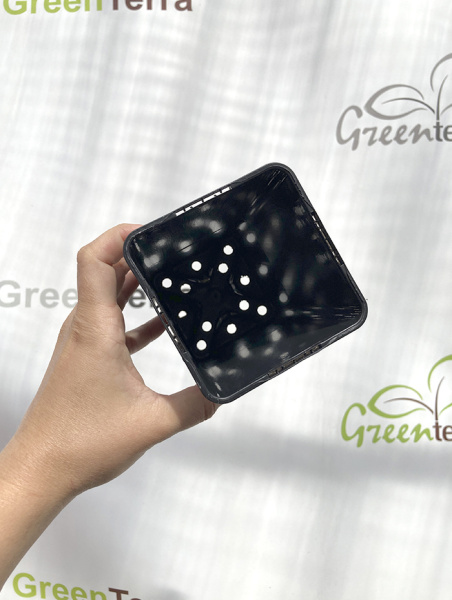 Высокий горшок для роз 0.8л, 9*9*14см.