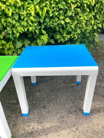 Стол детский пластиковый