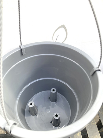 Кашпо Лира подвесное с дренажной вставкой, серый, ø 27см, высота 20.4см, объём 7л. [IK-7]