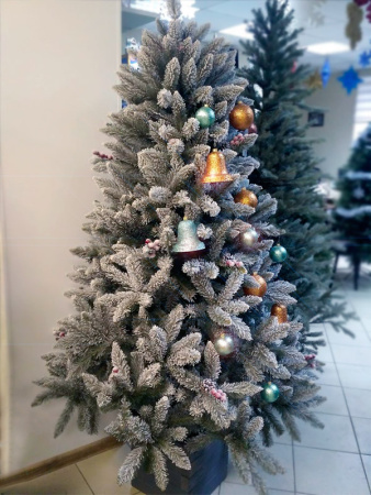 Елка "Ариозо", эффект инея