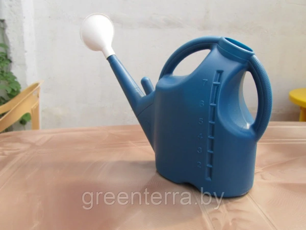 Лейка садовая на 7 литров