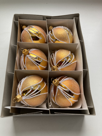 Шар пластиковый декорированный