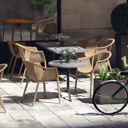 Стул ESCALATE бежевый