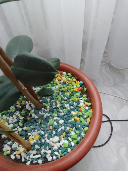 Щебень окрашенный мрамор-гранит микс, 5-10мм